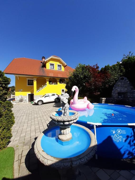 Apartma Ajda Komenda المظهر الخارجي الصورة