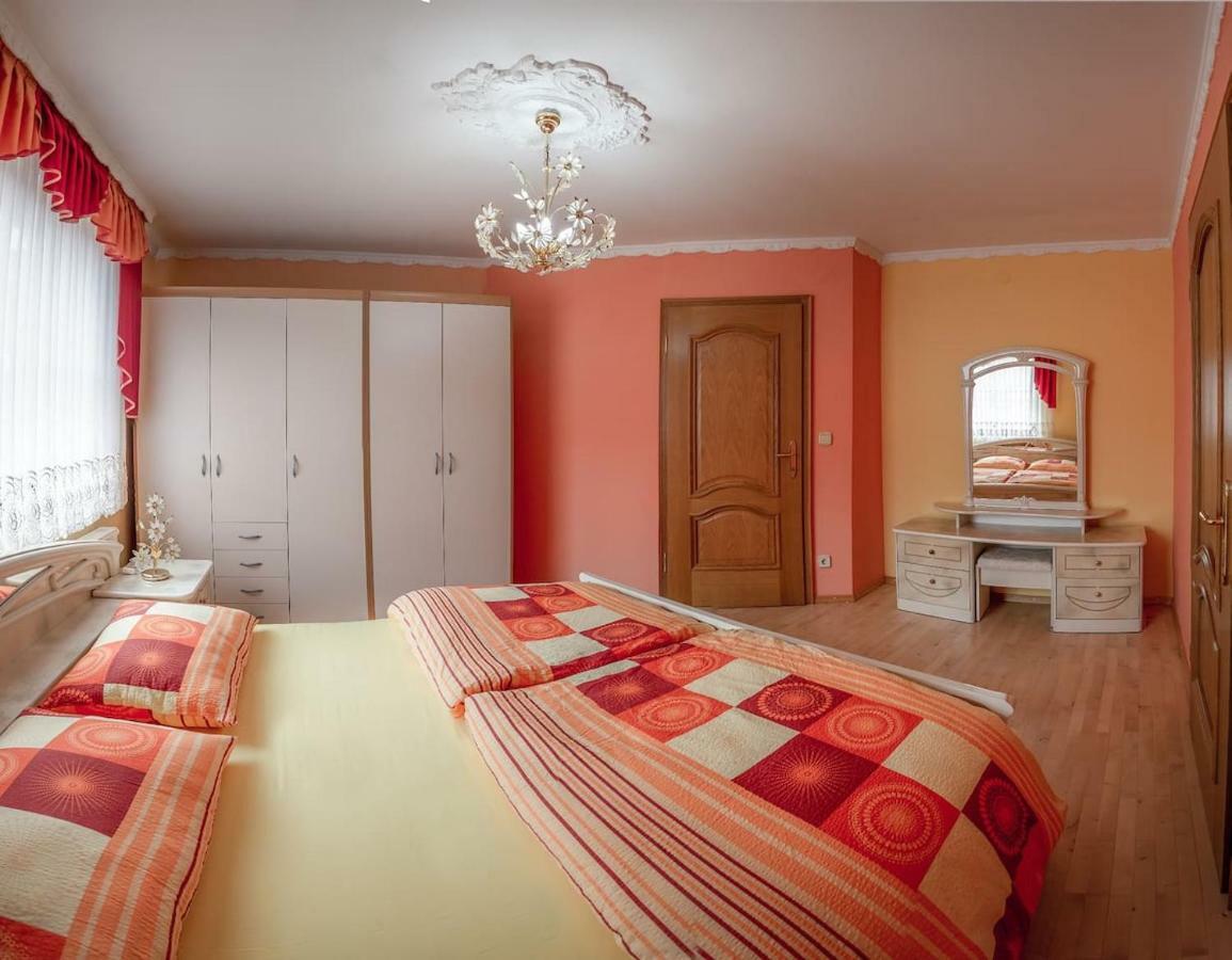 Apartma Ajda Komenda المظهر الخارجي الصورة