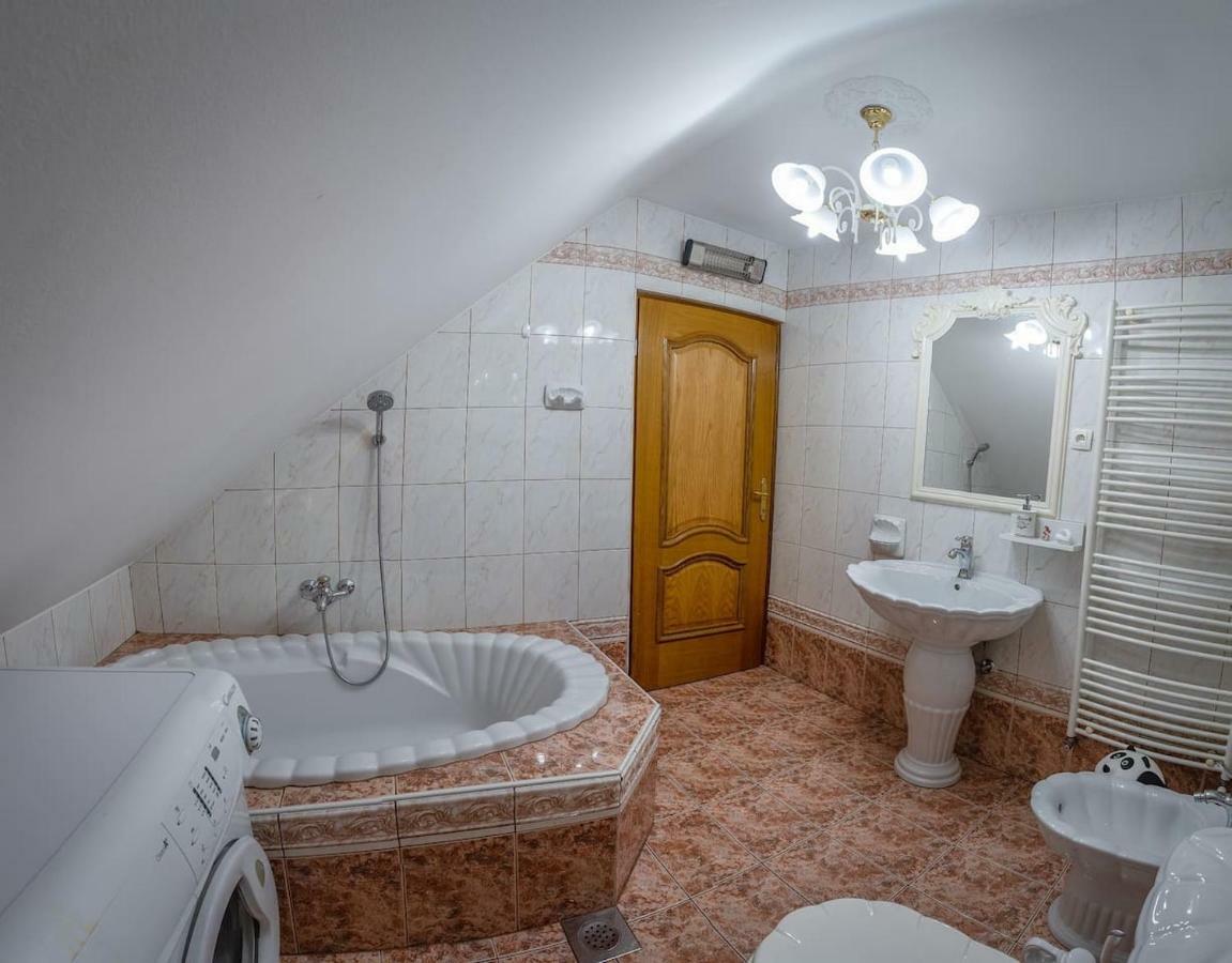 Apartma Ajda Komenda المظهر الخارجي الصورة